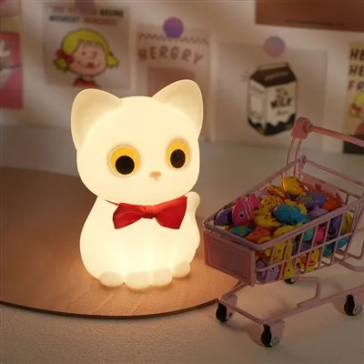 A Little Light, A Lot of Cute: The Bow-Tie Cat Lamp